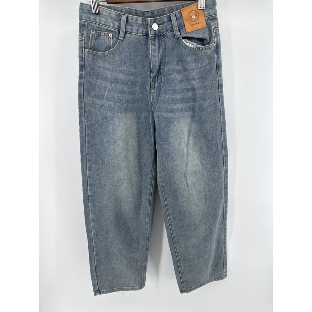Original Design Light Wash Distressed Crop Jeans Size M